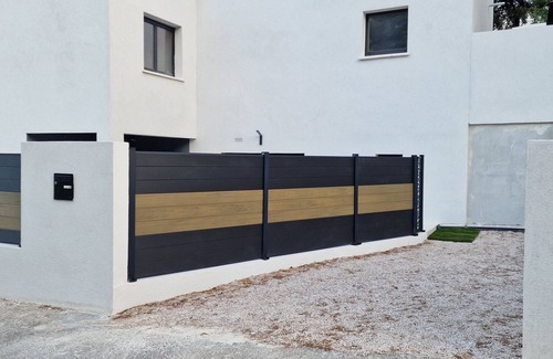 Carnoux-en-Provence Apartamento | Apartment T2 Le PORT MIOU in ground floor villa located 5 km from CASSIS