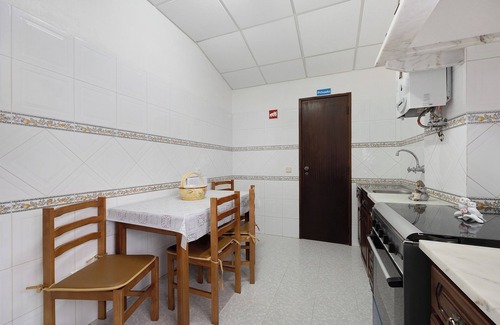 Baiona Apartamento | Apartamento 'T2 Malveiro' con terraza privada y Wi-Fi