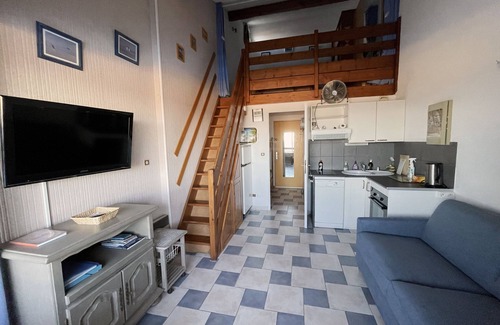 Saint-Cyprien Plage Apartamento | Apartment T2 mezzanine sea view with swimming pool
