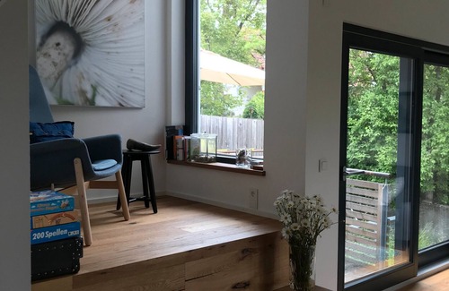 Inzigkofen Apartamento | Apartamento 'Talblick' con terraza privada, jardín compartido y Wi-Fi