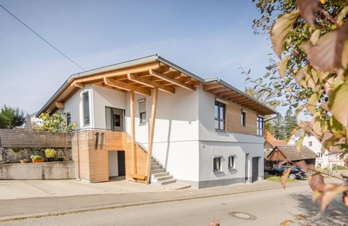 Inzigkofen Apartamento | Apartamento 'Talblick' con terraza privada, jardín compartido y Wi-Fi