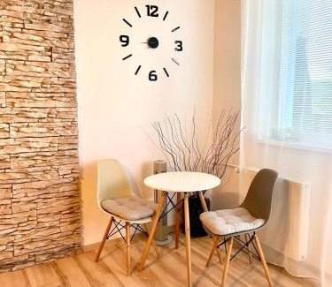 Tatranska Strba Apartamento | Apartment Tatry - spacious 3BD, Netflix & fast internet
