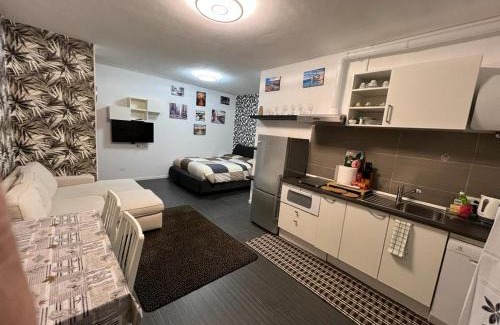 Carugo Apartamento | Apartment Tazzoli 11