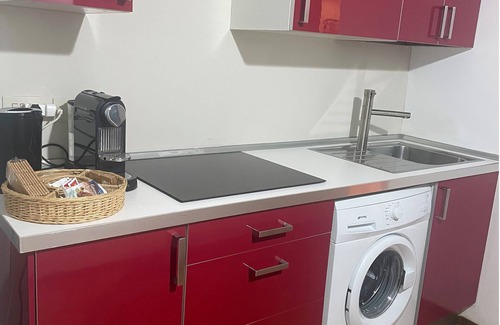 Parma City Centre Apartamento | Apartment that sleeps 4 a stone's throw from Parma Cathedral