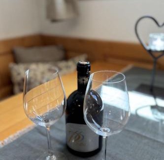 Reckingen Apartamento | Apartment Thermik 3 1- OG Süd by Interhome