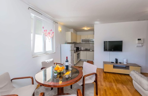 Mejasi Apartamento | Apartment Tino (118251-A1) - Split