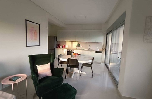 Anavyssos Apartamento | Apartment to feel good in