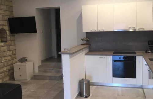 Promajna Apartamento | Apartamento Tonci EG (2 + 2) con vista al mar y terraza grande