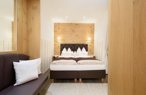 Hoetting Otro | Apartment Top 2 "Wild Oak" - Kasperhof Appartments Innsbruck