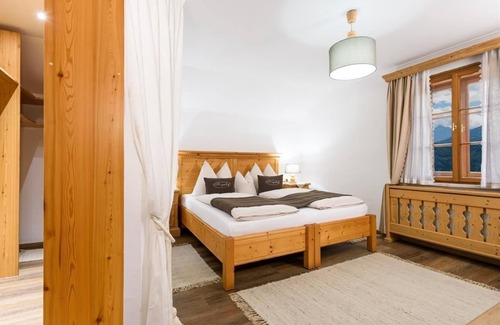 Hoetting Otro | Apartment Top 4A "Waldkönig" - Kasperhof Appartments Innsbruck