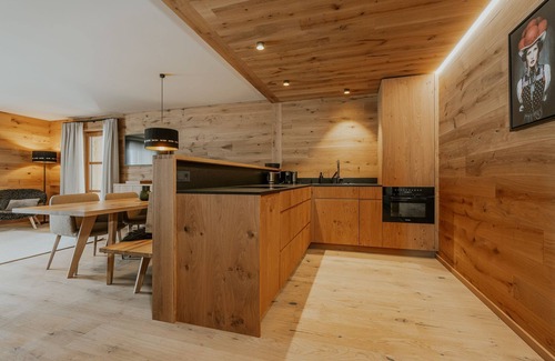 Lech am Arlberg Chalet De Esquí | Apartment TOP 5 - Almrausch BoutiqueChalet