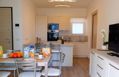 Lido di Jesolo Apartamento | Apartamento 'Torre Gidone 2' con vistas al mar, terraza privada y aire acondicionado