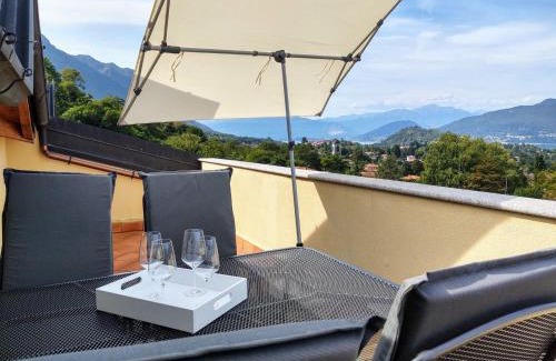 Porto Valtravaglia Apartamento | Apartment Torre del Lago by Interhome
