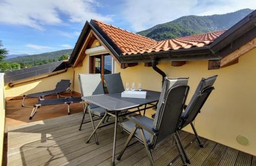 Porto Valtravaglia Apartamento | Apartment Torre del Lago by Interhome