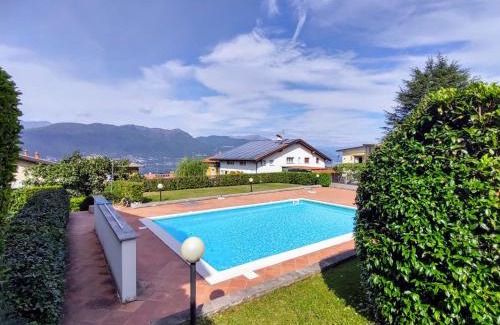 Porto Valtravaglia Apartamento | Apartment Torre del Lago by Interhome
