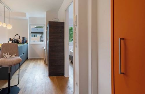 Bad Liebenzell Apartamento | Apartamento 'Traumblick' con vistas a la montaña, balcón y Wi-Fi