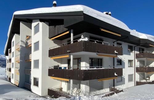 Parpan Apartamento | Apartment Triangel D Paijmans by Interhome