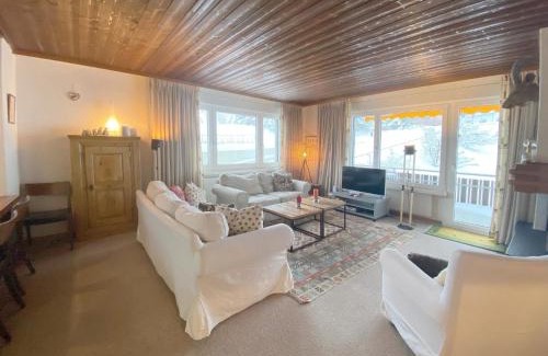 Parpan Apartamento | Apartment Triangel D Sieben by Interhome