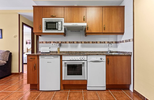 Riberas Apartamento | Apartamento 'Trichorio' con vistas a la montaña y jardín privado