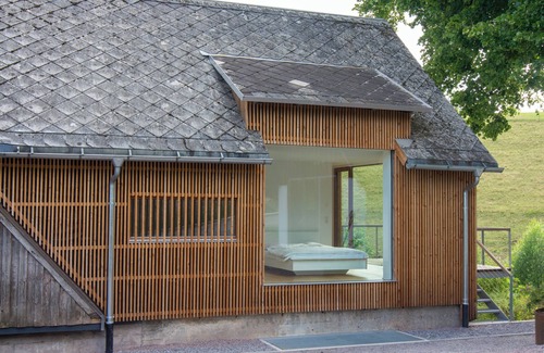 Unterkirnach Apartamento | Apartment 'Under the Linden' with Shared Terrace, Communal Garden and Wi-Fi