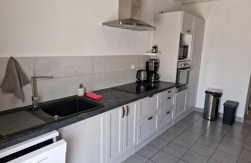 Feillens Apartamento | Apartment 'Une Escale Au Calme' with Private Terrace, Private Garden and Wi-Fi