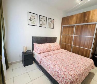Kota Warisan Apartamento | Apartment unit with netflix and swimming pool nearby KLIA, Putrajaya, Sepang Circuit and Kuala Lumpur