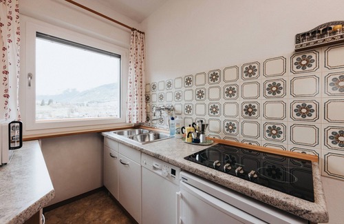 Casola Apartamento | Apartamento 'Unterhauserhof A' con vistas a la montaña, Wi-Fi, balcón y jardín