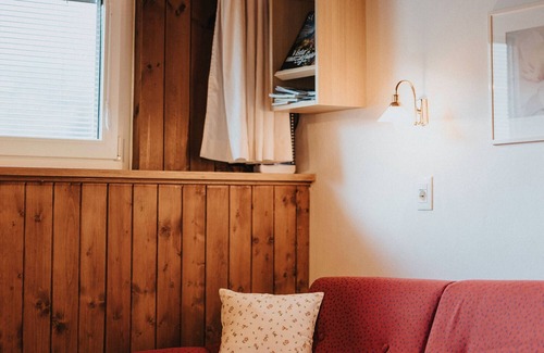 Casola Apartamento | Apartamento 'Unterhauserhof C' con vistas a la montaña, Wi-Fi, balcón y jardín