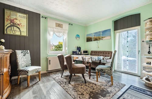 Neupetershain Nord Apartamento | Apartamento 'Urlaub Mit Hund' con terraza compartida, jardín privado y Wi-Fi