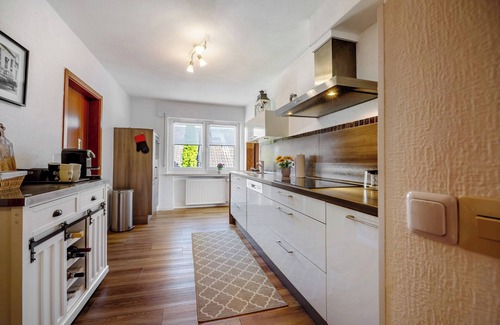 Dorsel Apartamento | Apartamento 'Ut Huuske' con vistas a la montaña, Wi-Fi y aire acondicionado