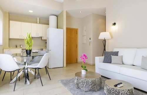 El Pilar Apartamento | Apartamento Valencia, 2 dormitorios, 5 personas