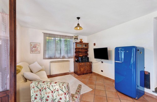 Vergiate Apartamento | Apartamento 'Valerio' con vistas a las montañas, Wi-Fi y aire acondicionado