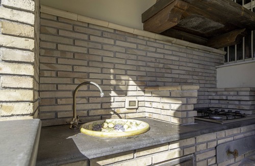 Piedimonte Etneo Apartamento | Apartamento "Villa Romeo con casa en el árbol" con vistas a la montaña
