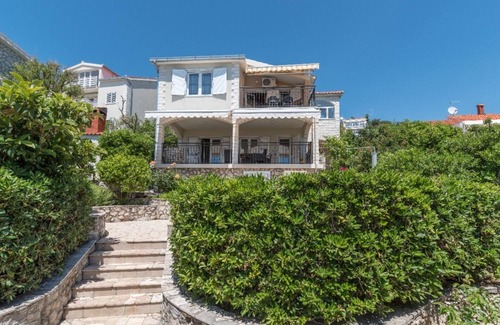 Businci Apartamento | Apartment Villa Daniela