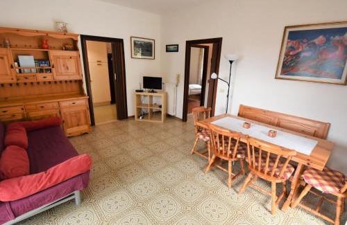 Vesta Apartamento | Apartment Villa Laura by Interhome