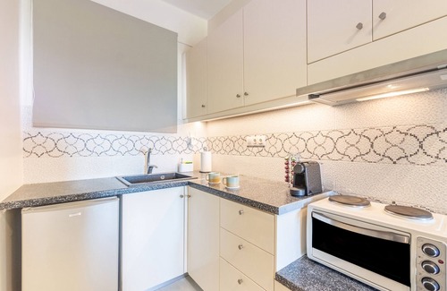 Almiros Beach Apartamento | Apartamento 'Villa Maria 2' con vistas al mar, Wi-Fi y aire acondicionado