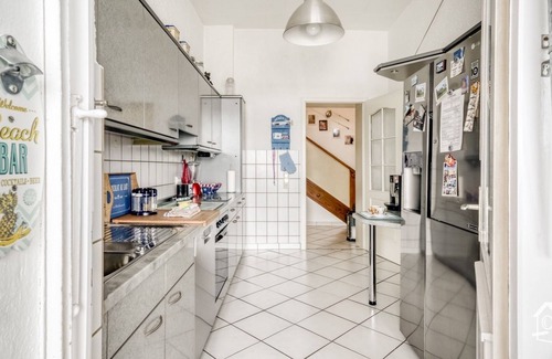 Neuwied Apartamento | Apartamento 'Villa Rheinstein Am Schloss Engers' con balcón y Wi-Fi