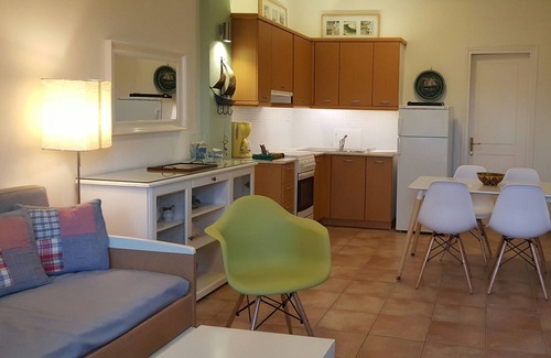 Spanokhorion Apartamento | Apartment / Villa Rosebud