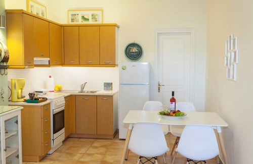 Spanokhorion Apartamento | Apartment / Villa Rosebud