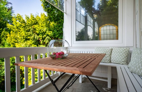 Loschwitz Apartamento | Apartamento 'Villenwohnung Dresden Loschwitz' con terraza compartida, jardín y Wi-Fi