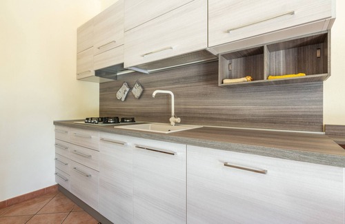Pula Casa | Apartamento "Villetta Nora" Cerca de la Playa con Aire acondicionado y Terraza