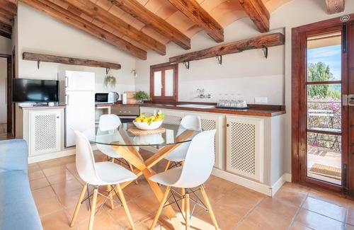 Establiments Apartamento | Apartamento 'Vista Montaña' con vistas a la montaña, piscina compartida y Wi-Fi