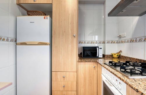 Plaza De La Costera Apartamento | Apartamento 'Voramar' con vistas al mar, terraza privada y Wi-Fi