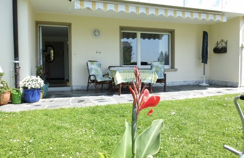Unteruhldingen Apartamento | Apartment with 55sqm, 1 bedroom for max. 2 persons (or 75sqm, 2 bedrooms for max. 4 persons)