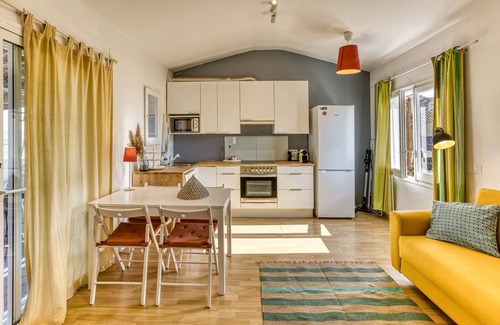 Bellcaire d'Emporda Apartamento | Apartamento con vistas en Bellcaire