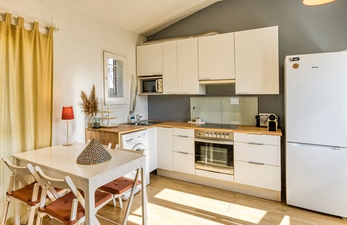 Bellcaire d'Emporda Apartamento | Apartamento con vistas en Bellcaire