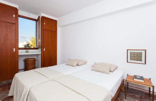 Felanitx Apartamento | Apartment 'Wallimalle' with Mountain View, Private Terrace and Balcony