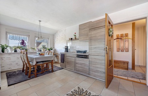 Winzlar Apartamento | Apartamento 'Winzenburg' con terraza compartida, jardín compartido y Wi-Fi
