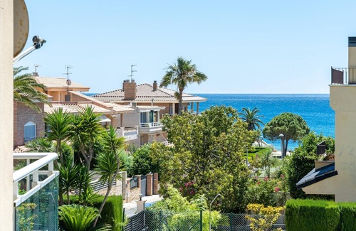 Costa Dorada Apartamento | Apartamento con terraza y piscina 100m playa