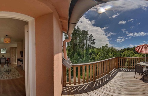 Clohars-Fouesnant Apartamento | Apartment with terrace overlooking the park